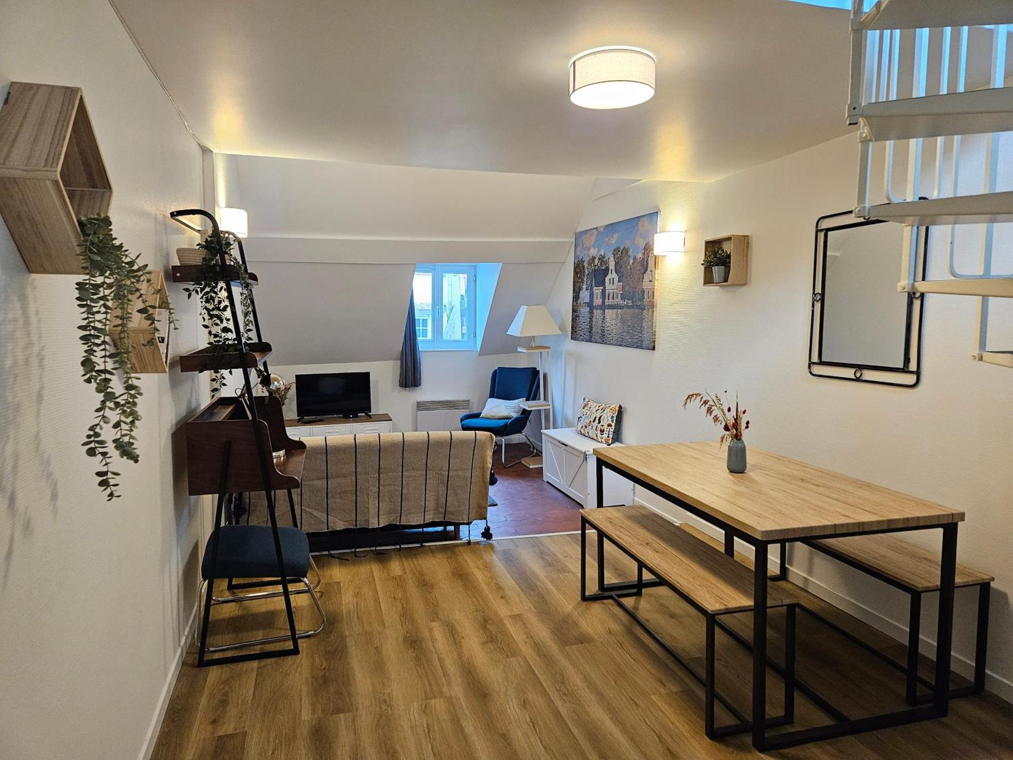 Charmant Duplex Au Coeur De Vernon Proche Gare Et Giverny Экстерьер фото